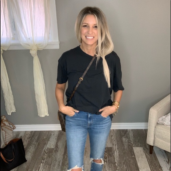 Meet your Posher, Becca - Picture 3 of 8